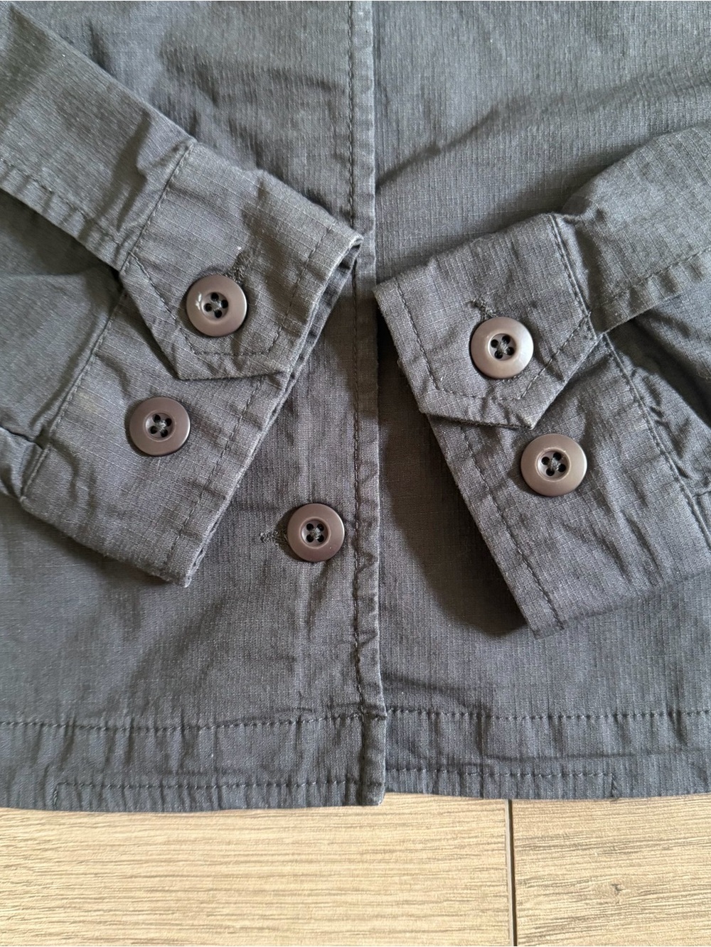 VUORI Women's Ripstop Charcoal Button-Front Lightweight Jacket Size Small - Picture 8 of 11